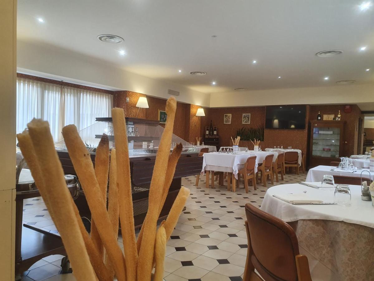 Modo Hotel Vercelli Ngoại thất bức ảnh