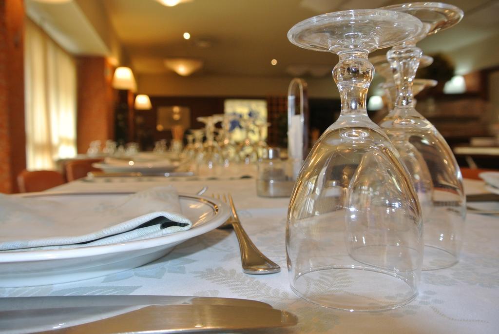 Modo Hotel Vercelli Ngoại thất bức ảnh